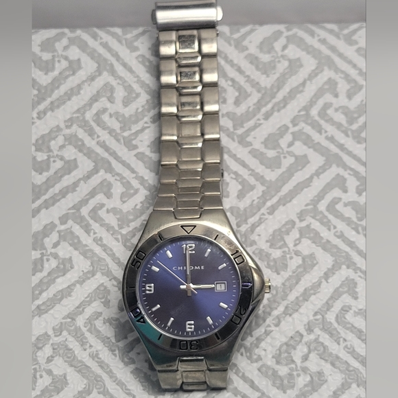 CHROME Watch - Picture 8 of 13